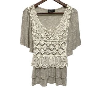 Moa Moa Women's Ivory/Beige Crocheted Lace Top Lightweight Size Medium